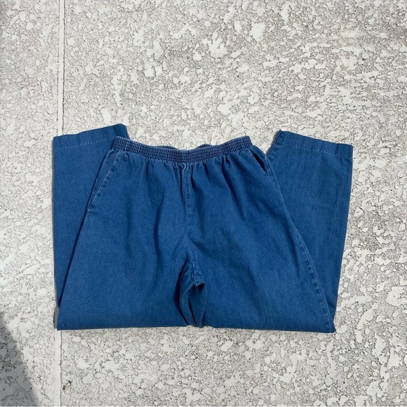 Alfred Dunner Mom Jeans - Picture 3 of 8